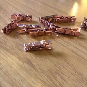 Close pins for photos